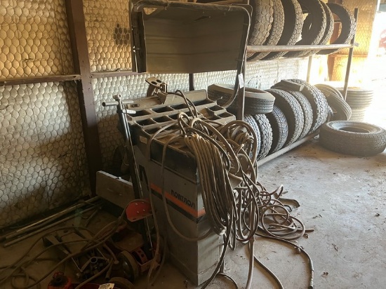 Nortron 7300 Wheel Balancer