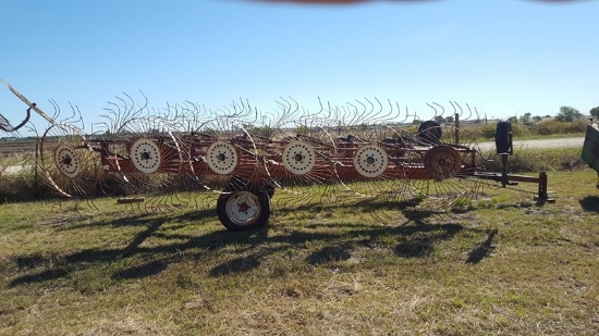 Hesston 3980 Wheel Rake