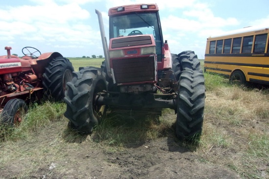 Case IH 7140 Salvage Tractor