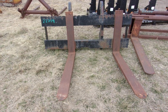 Caterpillar CW-8832-J Pallet Forks