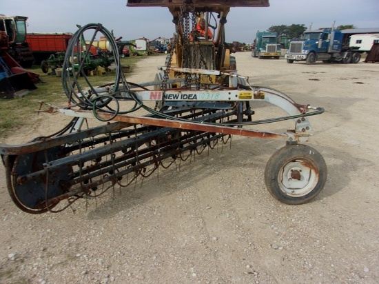 New Idea 4171 Hay Rake