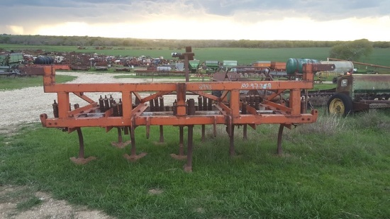 Graham Hoeme  Chisel Plow