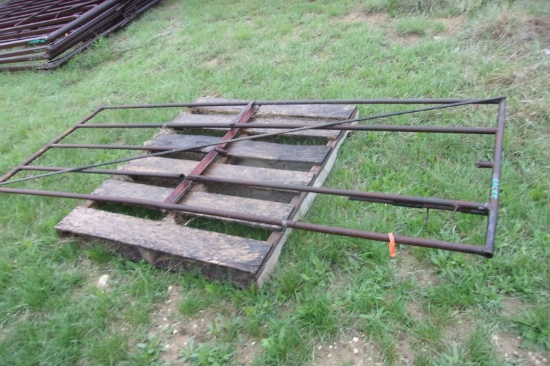 Metal Gate