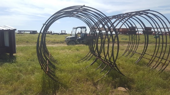 Hooten Hari Round Bale Feeder
