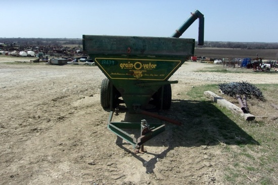 Grain-o-vator Auger Wagon