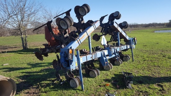 Kinze 1500 Cultivator