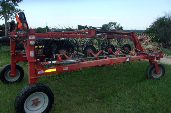 Rhino DF12 Hay Rake