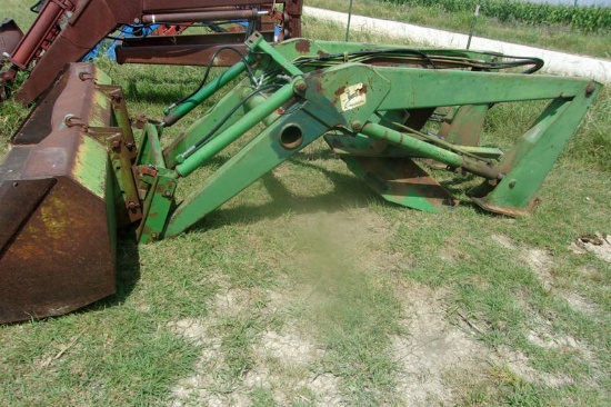John Deere 158 Front-end Loader