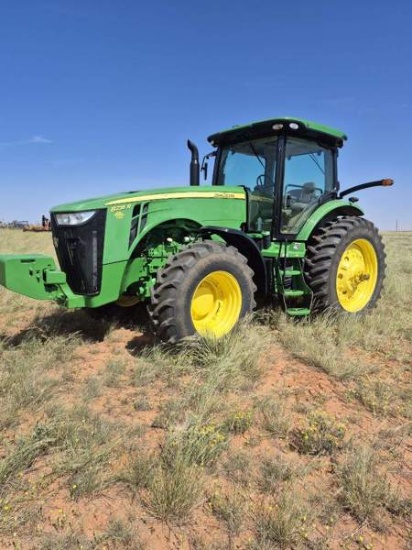John Deere  Tractor