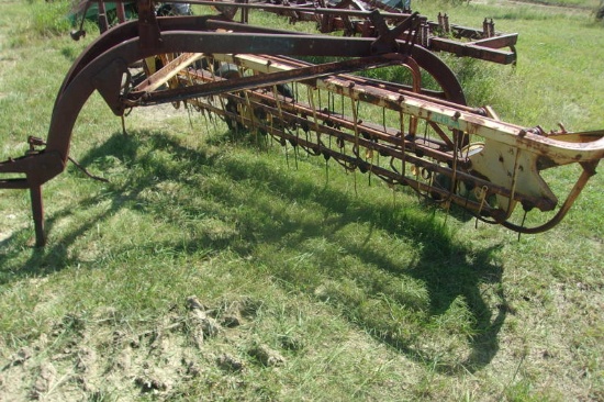 New Holland 256 Hay Rake