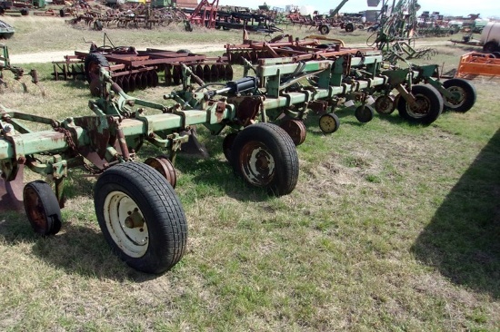 John Deere Bedder