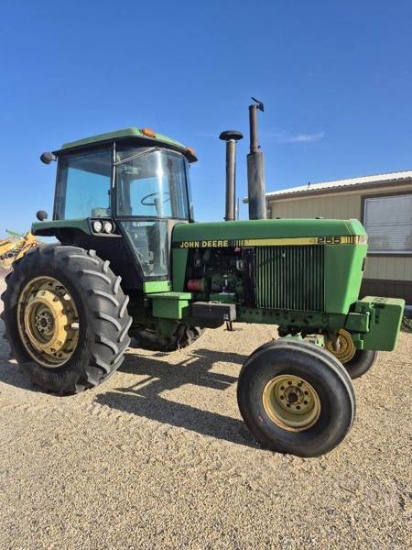 John Deere  Tractor