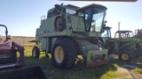 John Deere 6620 Combine