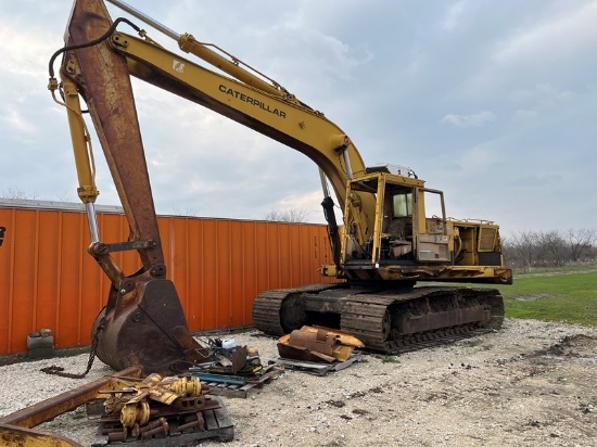 Caterpillar 235 Excavator