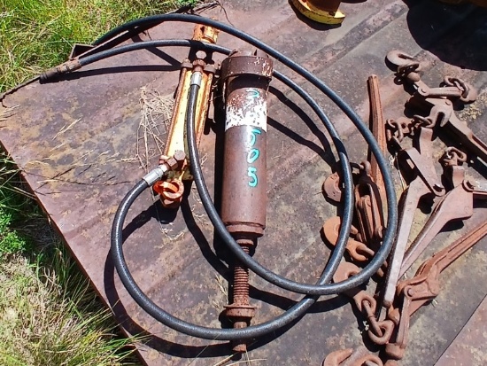 Hitch and Cylinder