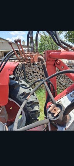 Massey Ferguson 165 Tractor