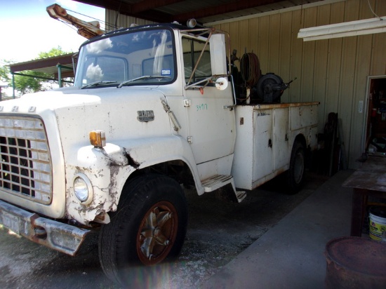 Ford 700 Truck