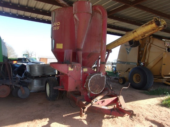 New Holland 355 Grinder Mixer