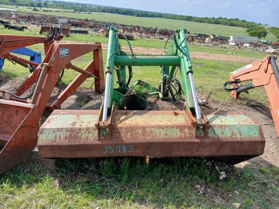 John Deere 148 Loader