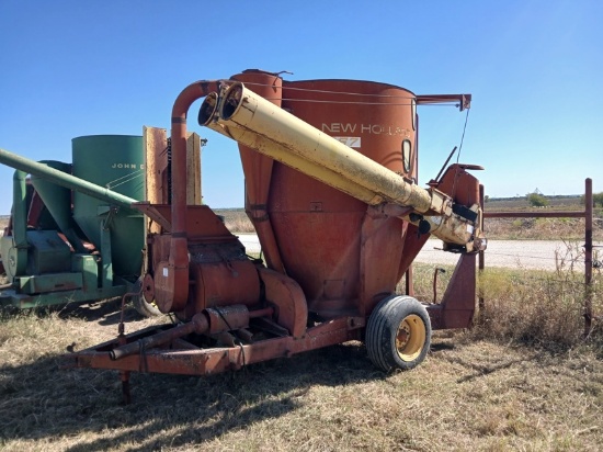 New Holland 357 Grinder Mixer
