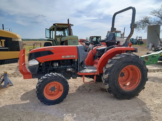 Kubota L3940 Tractor