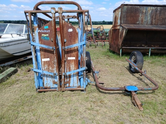 Priefert Squeeze Chute