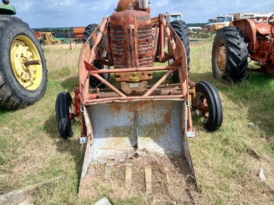Mccormick 400 Salvage Tractor
