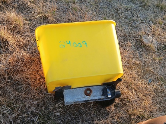 John Deere 7300 Planter Chemical Box