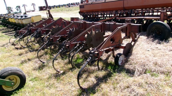 International 183 Cultivator
