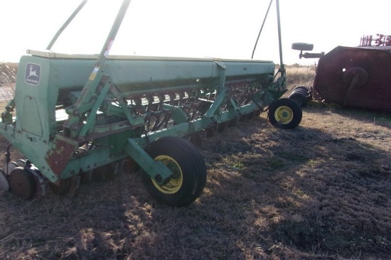 John Deere 520 Grain Drill