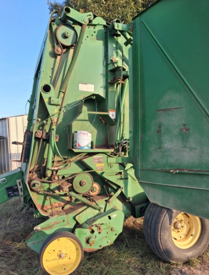 John Deere 467 Baler
