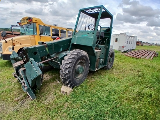 Onni Marlow Salvage Forklift