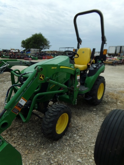 John Deere 2025R Compact Tractor
