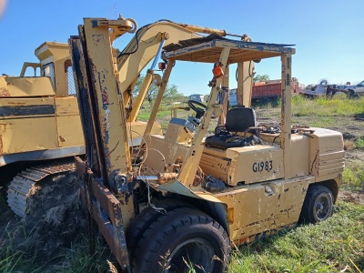 Kamatsu FG4ST-5 Forklift