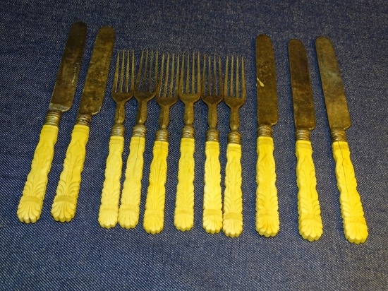 11pcs Bone Handled Flatware