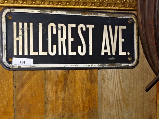 Hillcrest Avenue Sign Porcelain