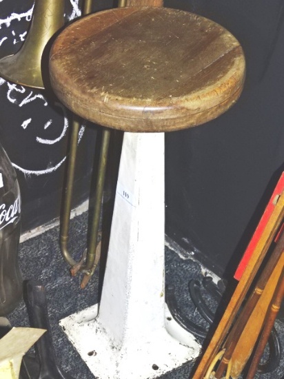 Antique 25-1/2" tall Soda Bar Stool