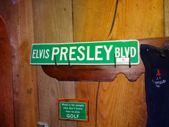 Elvis Presley Blvd Sign