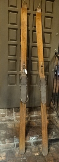 Antique Snow Skis