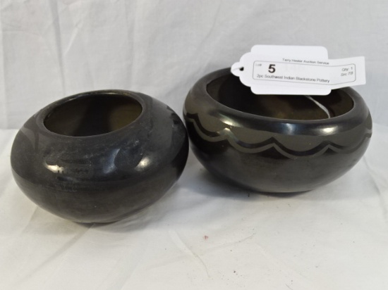 2pc Southwest Indian Blackstone Pottery