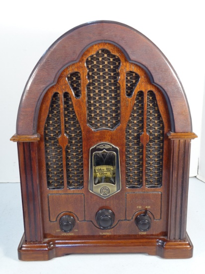 GE AM/FM Radio Cathedral MIB