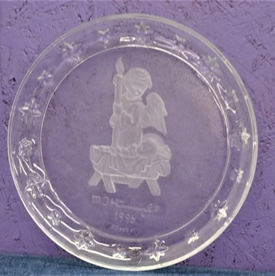 M.I.Hummel Goebel Christmas Plate24% Lead Crystal