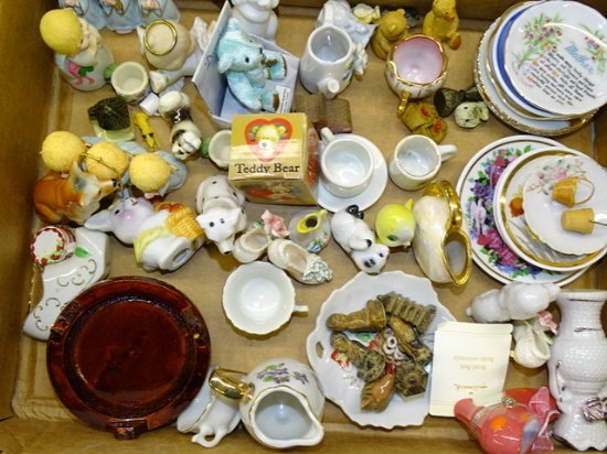 Box Lot Miniature Figures