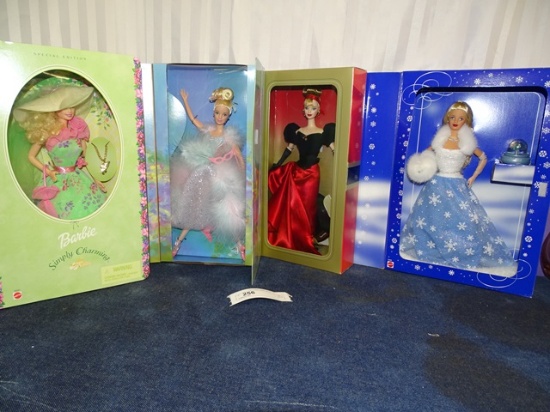 4 Barbies MIB