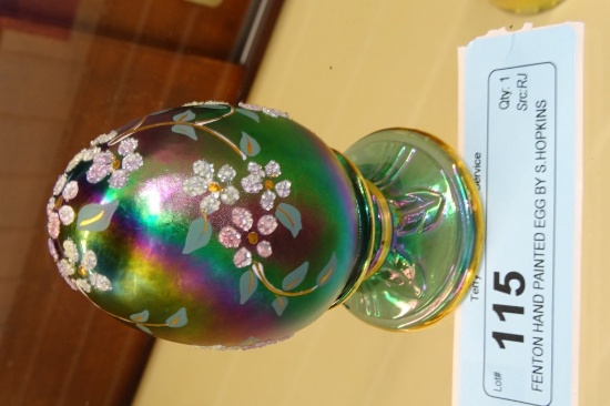 FENTON HAND PAINTED EGG BY S.HOPKINS 3.75" TALL