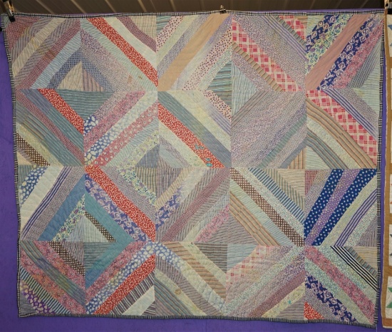VINTAGE DIAMOND QUILT