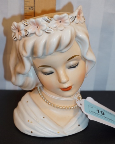 BEAUTIFUL 1962 NAPCO HEAD VASE WITH PEARLS 6" TALL