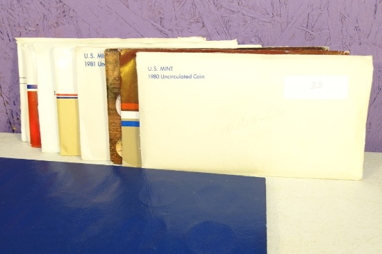 8 US UNC COIN SETS 1980,81,84,85,86,87,88,89