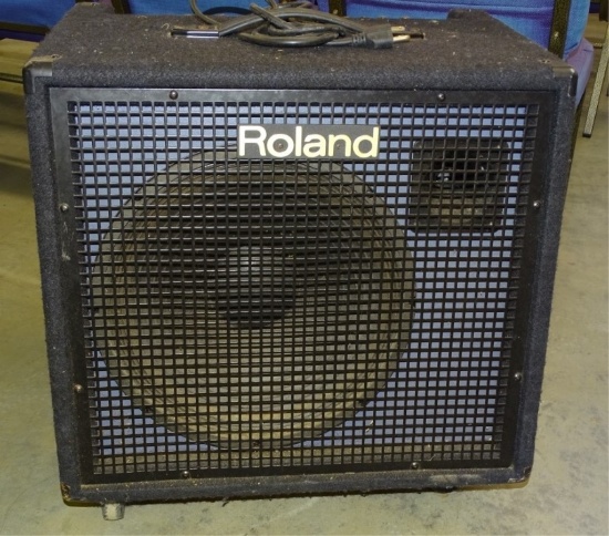 ROLAND KC 500 STEREO MIXING KEYBOARD AMPLIFER