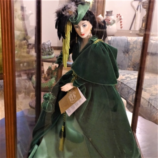 MADAME ALEXANDER SCARLETT 24" W/ DISPLAY CABINET